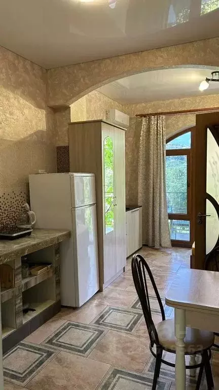 1-к кв. Крым, Алушта ул. Карла Маркса, 56 (20.0 м) - Фото 0