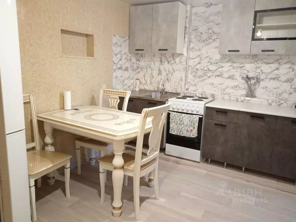 2-к кв. Северная Осетия, Владикавказ ул. Генерала Дзусова, 5 (48.0 м) - Фото 0