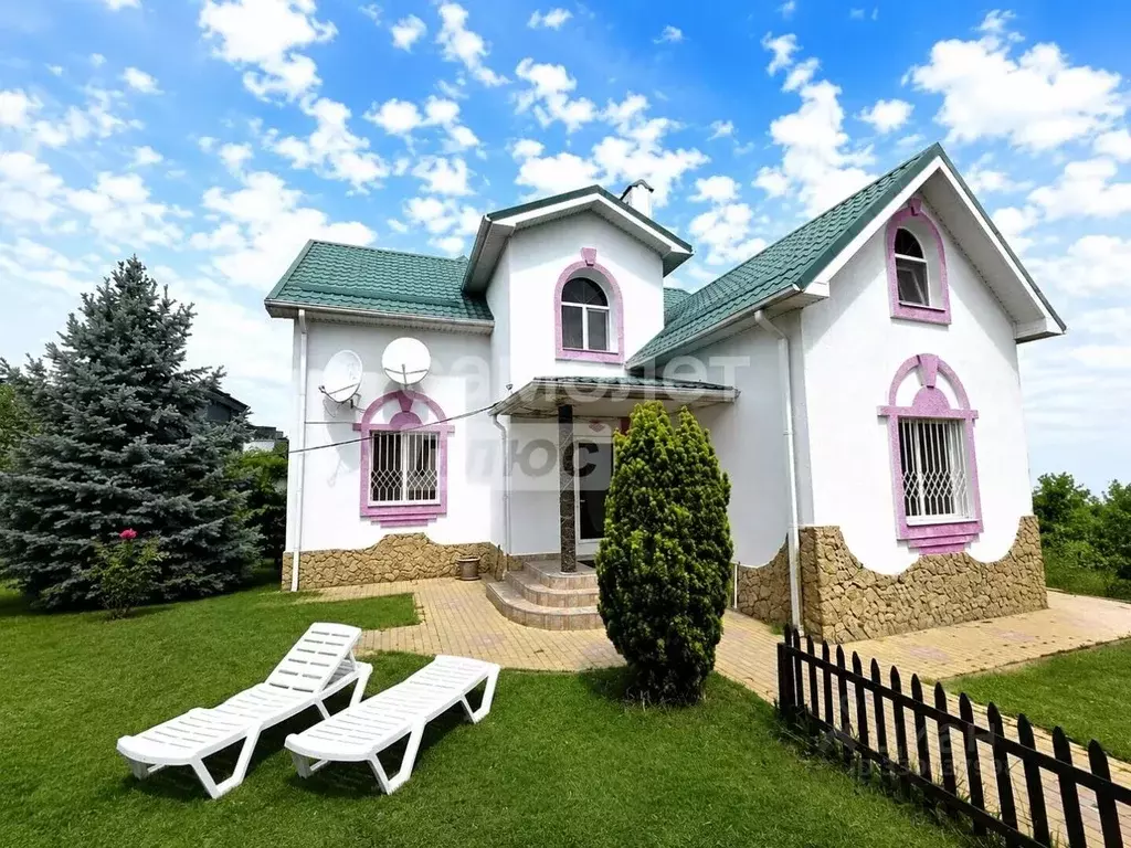 Дом в Краснодарский край, Краснодар Дачная ул., 318 (155 м) - Фото 1