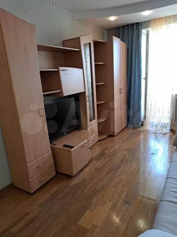 1-к. квартира, 40 м, 5/10 эт. - Фото 1