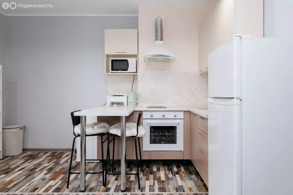 Квартира-студия: Казань, улица Рауиса Гареева, 109 (29.6 м) - Фото 1