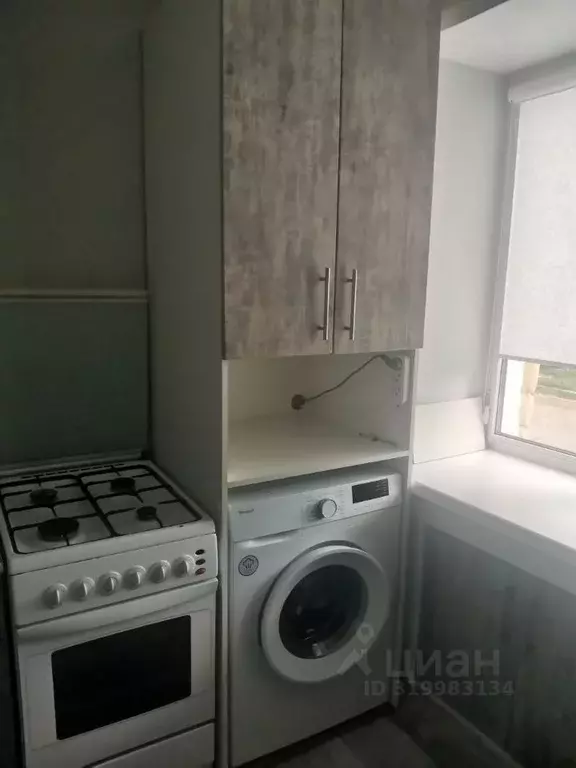 1-к кв. Ульяновская область, Ульяновск пл. Горького, 11 (32.0 м) - Фото 0