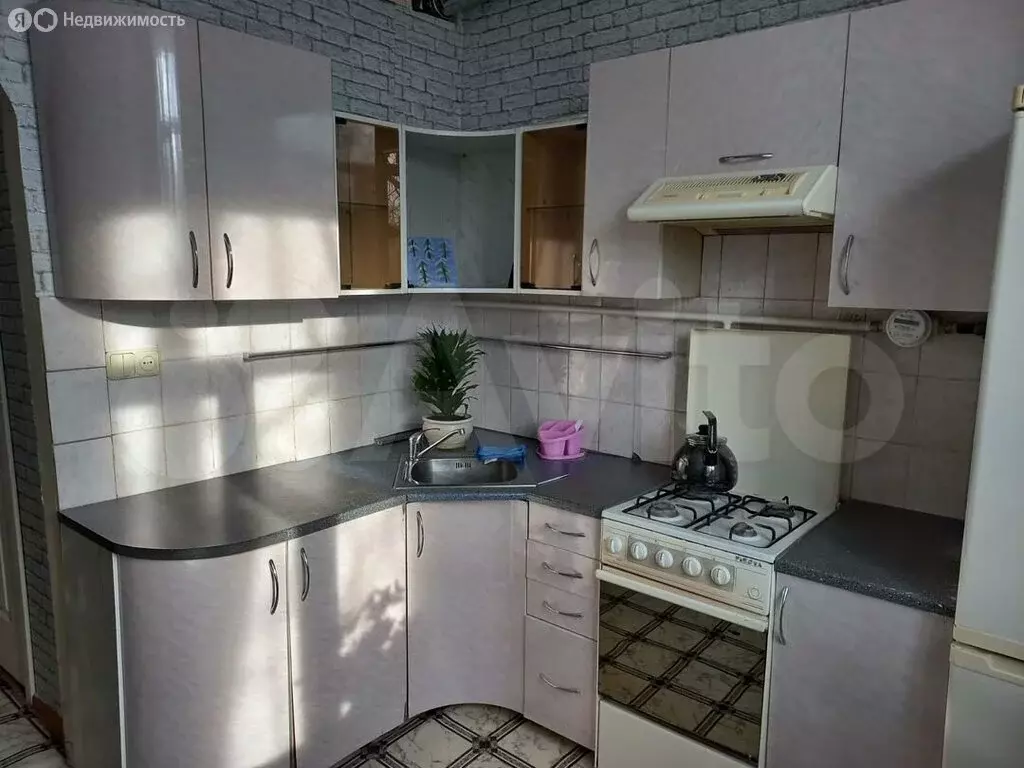 2-комнатная квартира: Воронеж, проспект Труда, 26 (57 м) - Фото 0