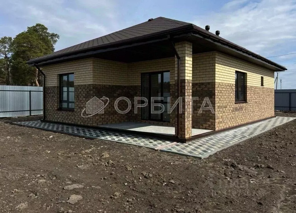 Дом в Тюменская область, Тюменский район, д. Ушакова Зеленая ул. (80 ... - Фото 0