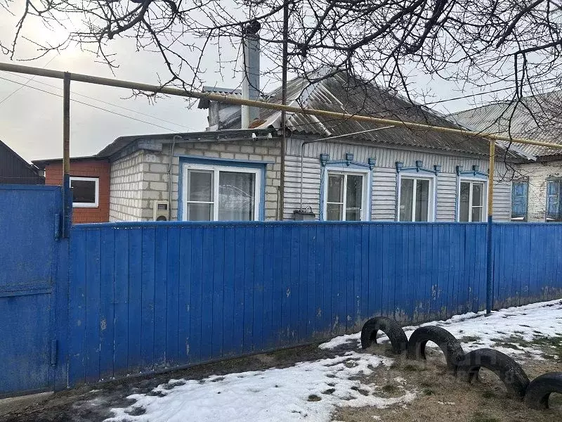 Дом в Воронежская область, Россошь Деповская ул. (50 м) - Фото 1