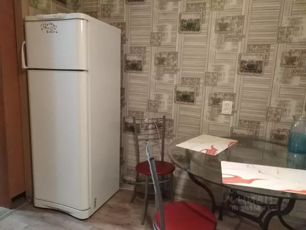 1-к кв. Курганская область, Курган Заозерный жилрайон, 2-й мкр, 28 ... - Фото 2