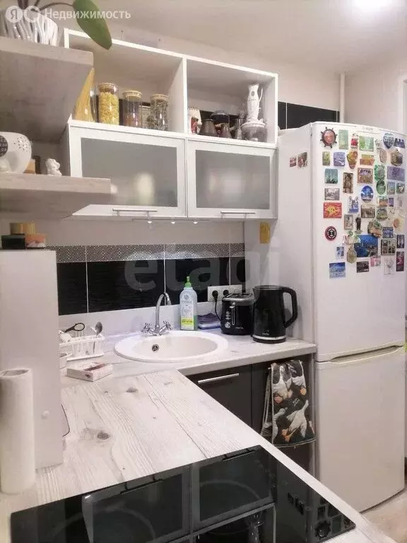 3-комнатная квартира: Нижний Тагил, улица Пархоменко, 147 (58.4 м) - Фото 1