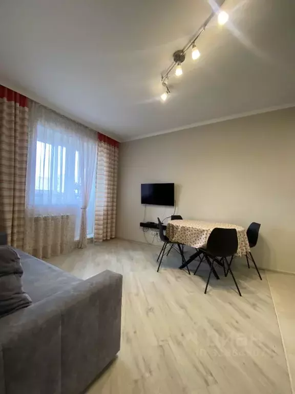 2-к кв. Москва пос. Коммунарка, ул. Бачуринская, 22к1 (79.5 м) - Фото 1