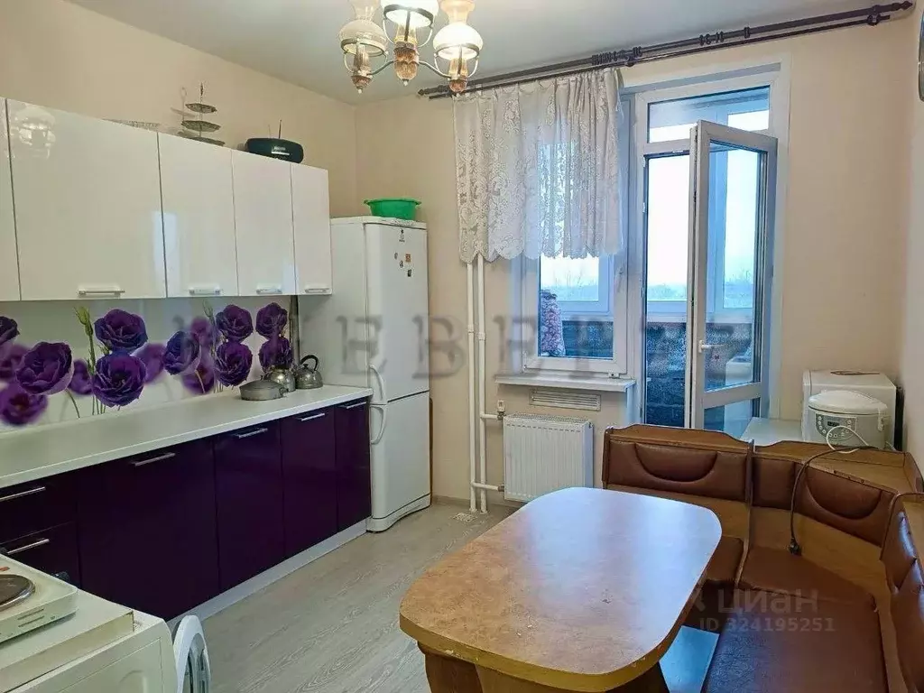 2-к кв. Тюменская область, Тюмень Мелиораторов мкр, ул. Мелиораторов, ... - Фото 1