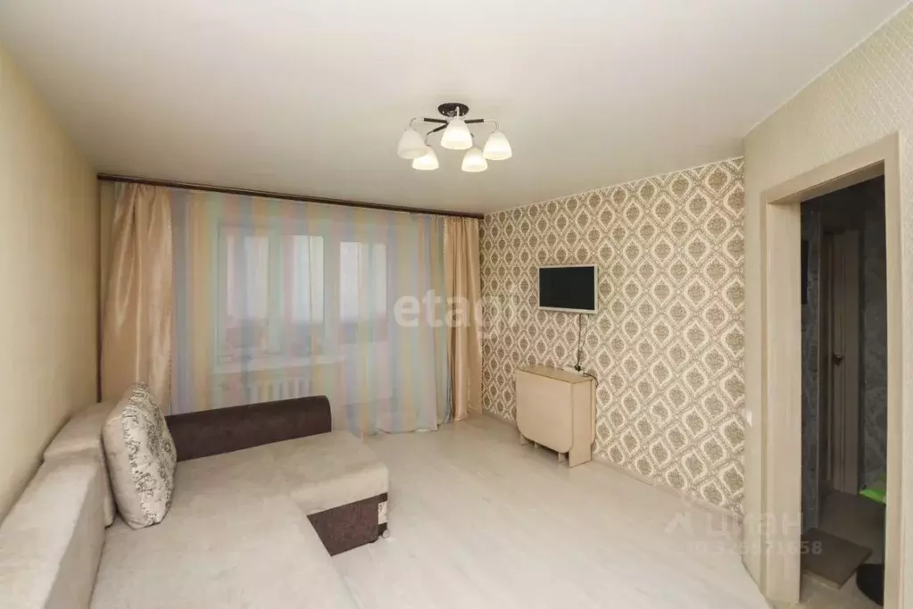 1-к кв. Тюменская область, Тюмень ул. Избышева, 8 (38.2 м) - Фото 1