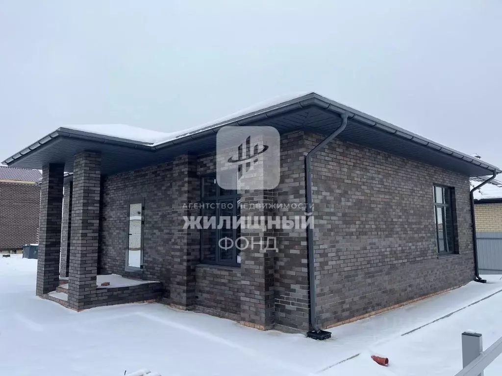 Дом в Саратовская область, Энгельсский район, Красноярское ... - Фото 2
