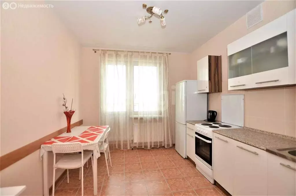 2-комнатная квартира: Казань, улица Сибирский Тракт, 13 (74 м) - Фото 2