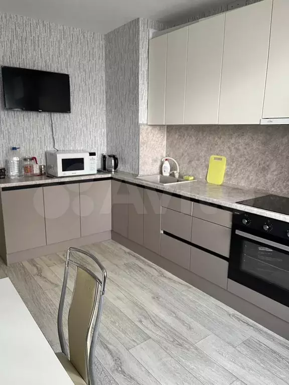 3-к. квартира, 70 м, 3/10 эт. - Фото 1