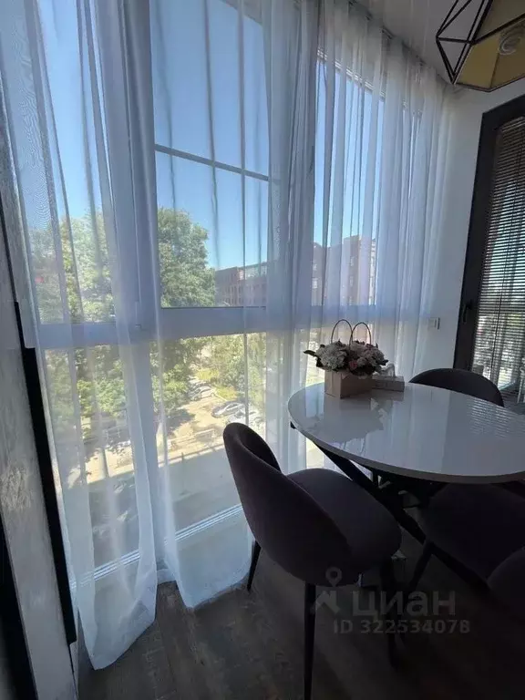 2-к кв. Башкортостан, Уфа ул. Заки Валиди, 58 (60.0 м) - Фото 0