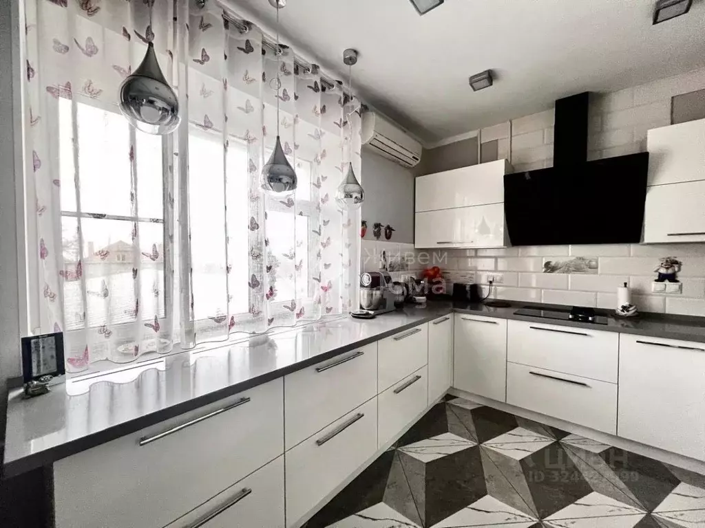 Дом в Волгоградская область, Волгоград Беломорская ул. (200 м) - Фото 2