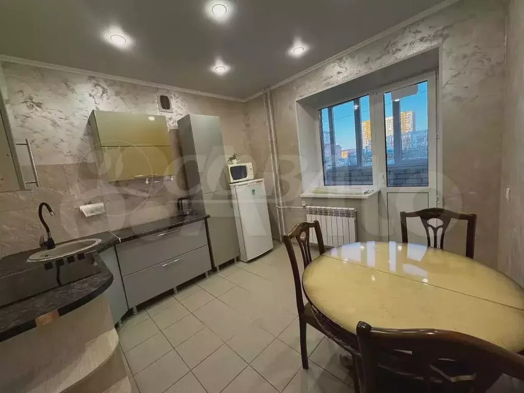 1-к. квартира, 36 м, 1/9 эт. - Фото 1