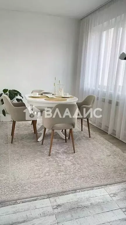 3-к кв. Бурятия, Улан-Удэ 102-й мкр, ул. Ринчино, 5 (62.0 м) - Фото 0