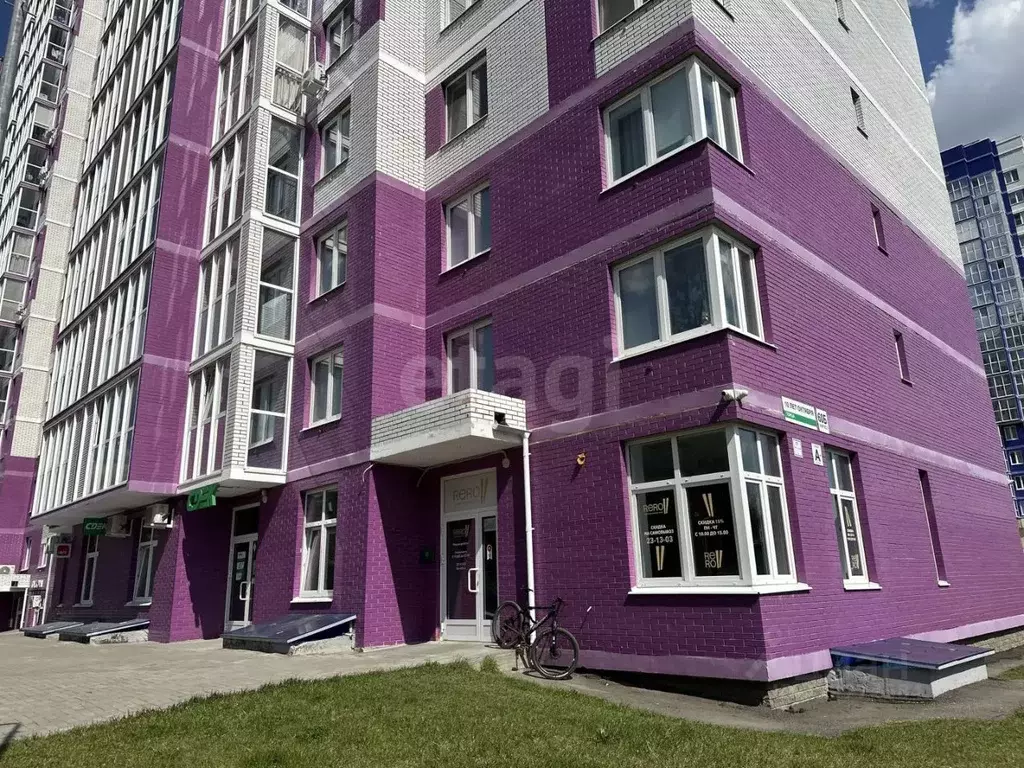 Помещение свободного назначения в Удмуртия, Ижевск ул. 10 лет Октября, ... - Фото 1