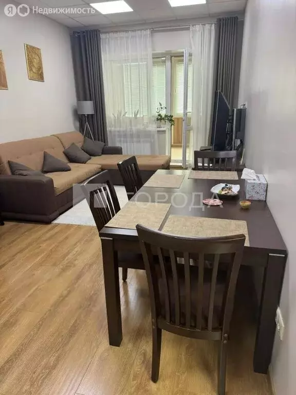 2-комнатная квартира: Владивосток, улица Ильичёва, 4 (66.5 м) - Фото 2