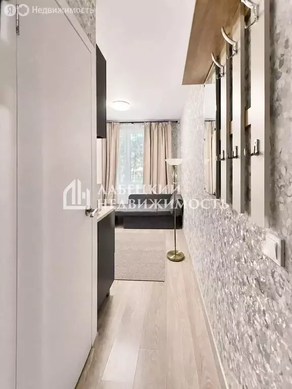 4-комнатная квартира: Москва, улица Красного Маяка, 8к2 (52.9 м) - Фото 1