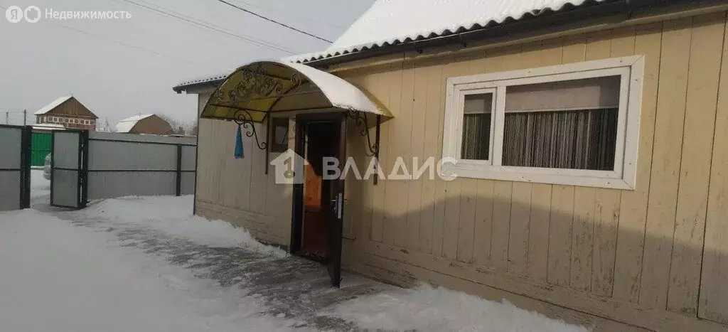 Дом в Тарбагатайский район, сельское поселение Саянтуйское, село ... - Фото 2