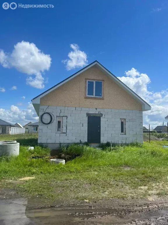 Дом в Красноармейский округ, деревня Круглое (130 м) - Фото 0