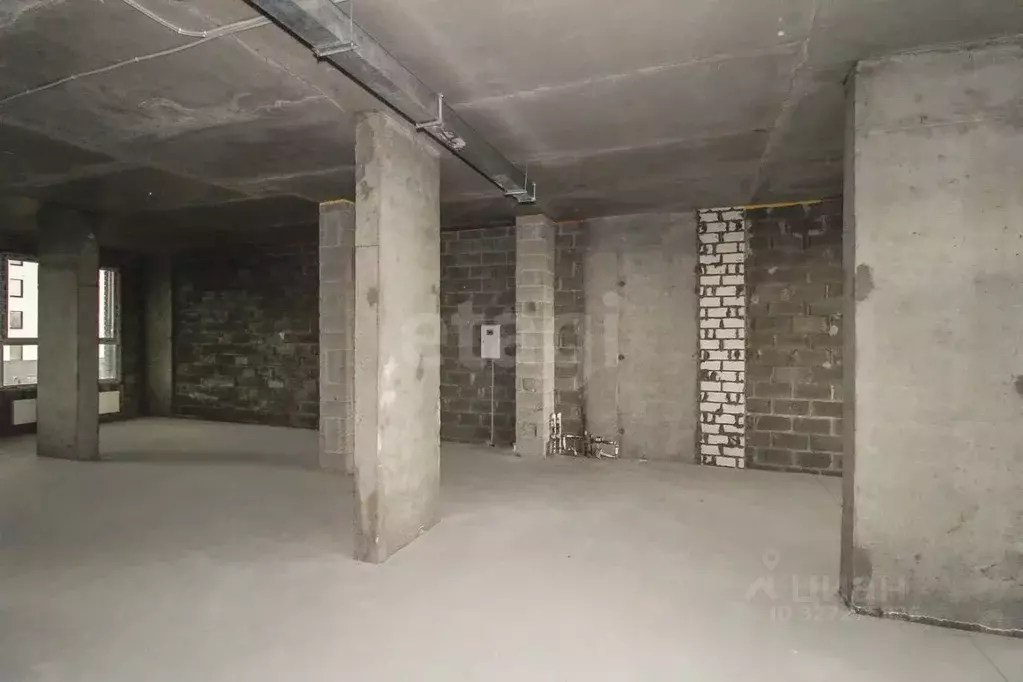 Помещение свободного назначения в Тюменская область, Тюмень ул. ... - Фото 1