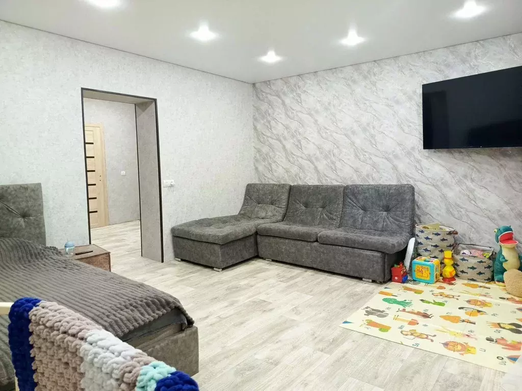 2-к кв. Красноярский край, Назарово ул. Труда, 18 (60.0 м) - Фото 1