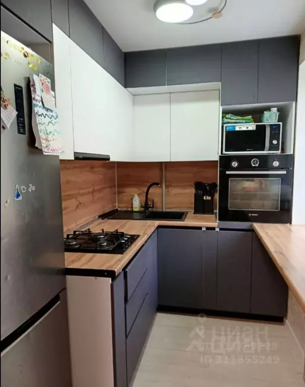 3-к кв. Самарская область, Самара просп. Кирова, 188 (60.0 м) - Фото 0