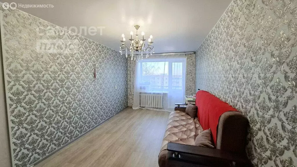 3-комнатная квартира: Нижняя Салда, улица Ломоносова, 19 (58.2 м) - Фото 0