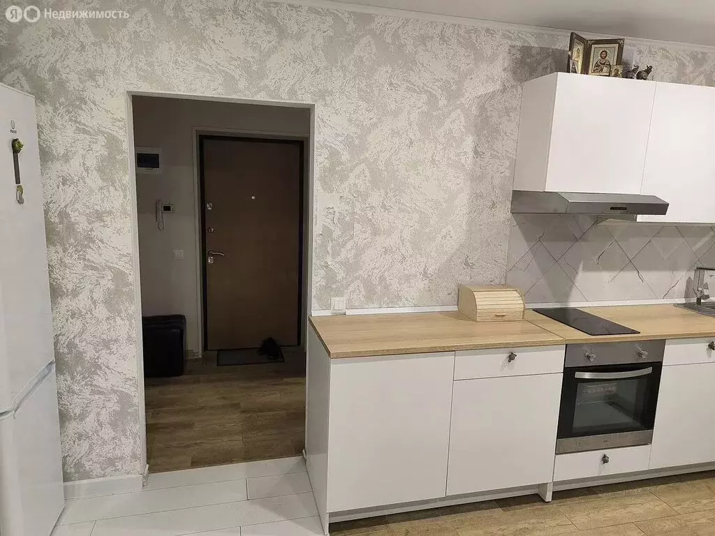 Квартира-студия: микрорайон Мелиораторов, улица Голышева, 10 (31.6 м) - Фото 0