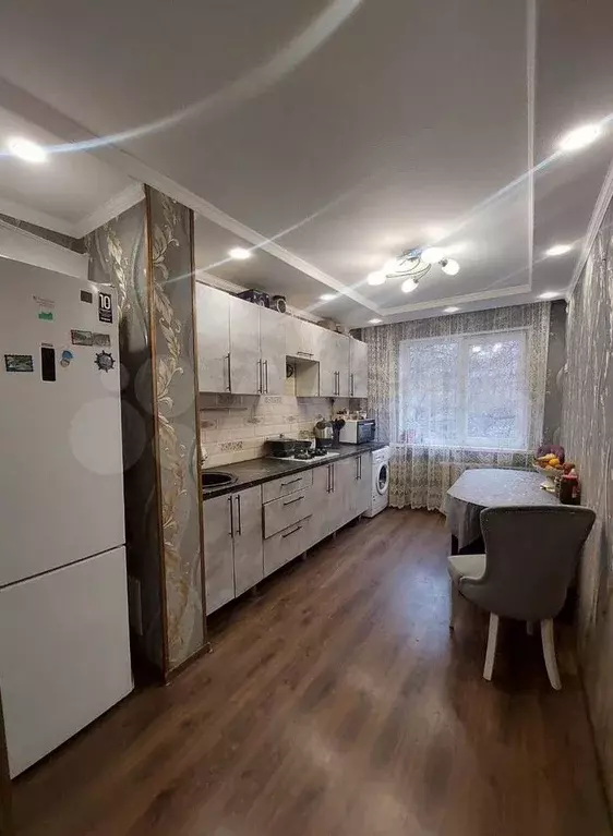 3-к. квартира, 65 м, 4/9 эт. - Фото 1