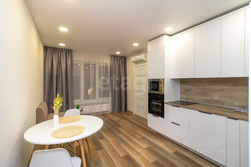 1-к кв. Тюменская область, Тюмень ул. Разведчика Кузнецова, 9 (42.6 м) - Фото 2