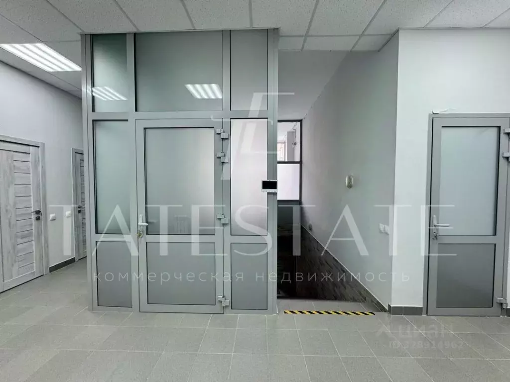 Офис в Татарстан, Казань ул. Адоратского, 1Б (167 м) - Фото 2