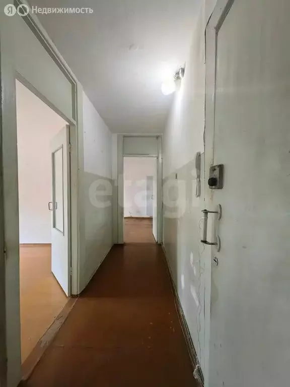 3-комнатная квартира: Арсеньев, Октябрьская улица, 14 (55.7 м) - Фото 1