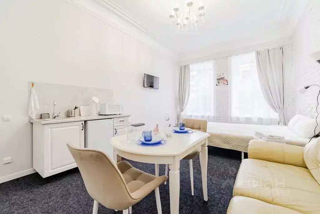 Комната Санкт-Петербург 6-я Советская ул., 5 - Фото 1