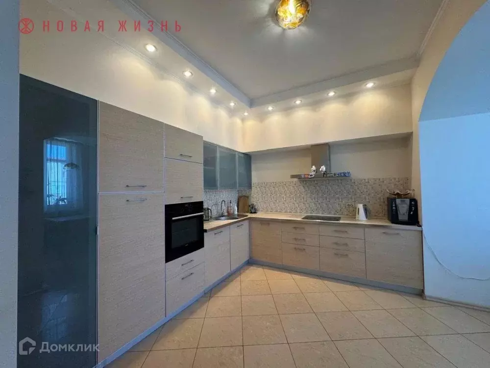 Продаётся 3-к квартира, 140 м - Фото 0