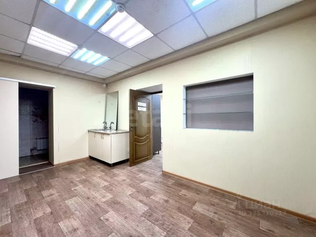 Помещение свободного назначения в Саратовская область, Саратов ул. ... - Фото 1