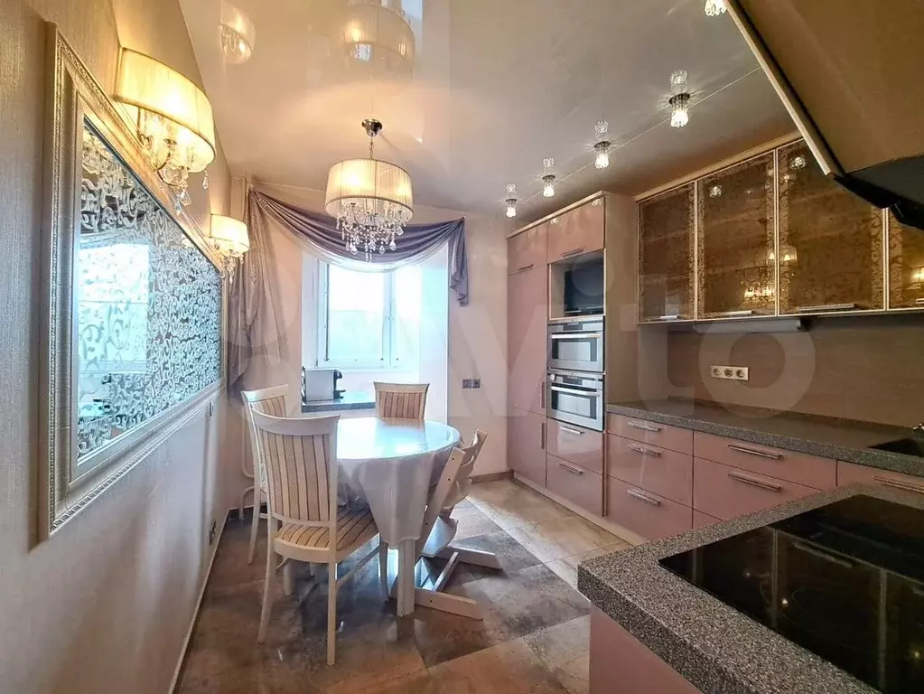 3-к. квартира, 90 м, 8/17 эт. - Фото 0