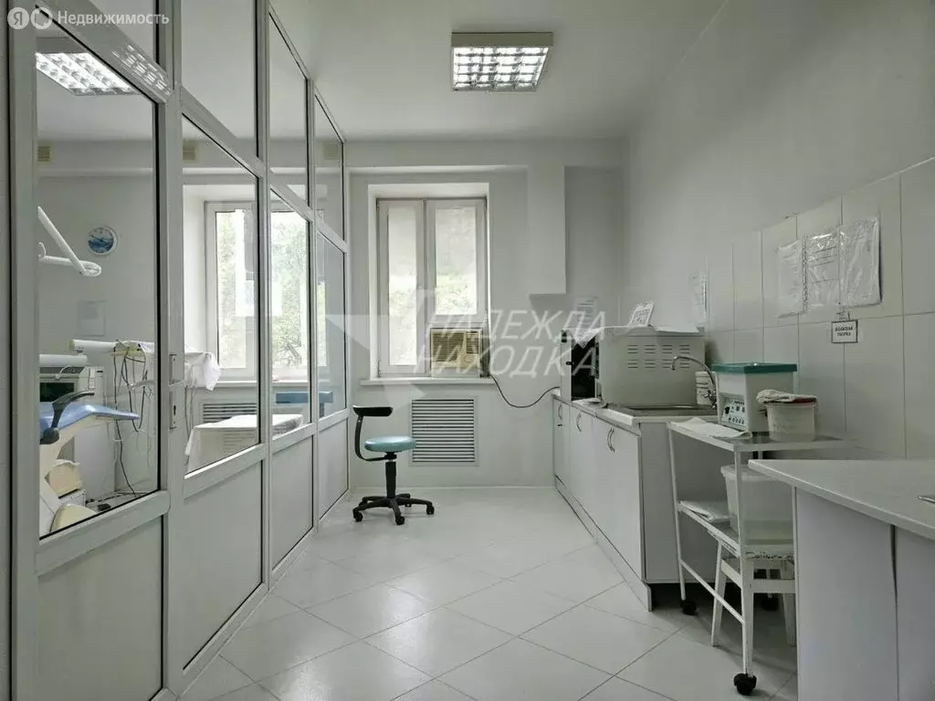 Помещение свободного назначения (195.5 м) - Фото 1