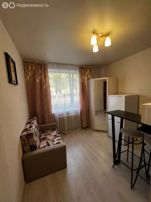 Квартира-студия: Киров, Октябрьский проспект, 101 (15 м) - Фото 1