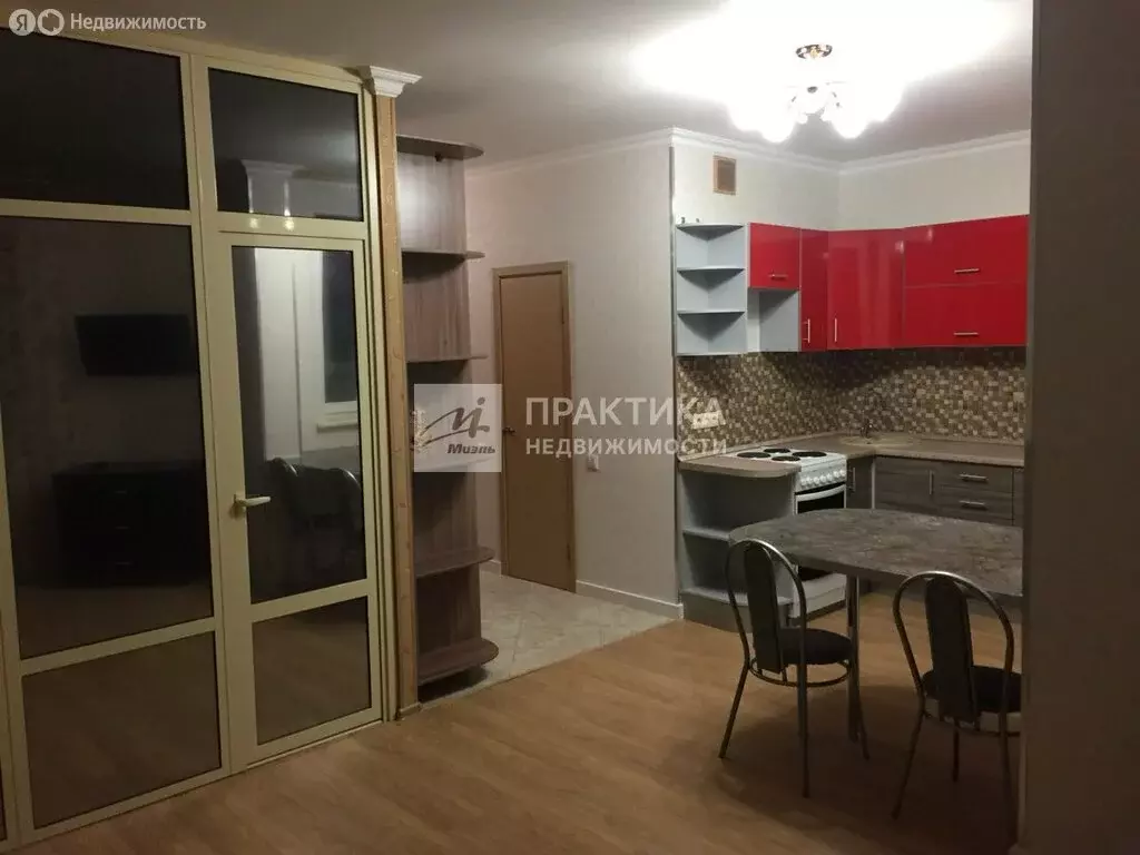 1-комнатная квартира: Звенигород, микрорайон Супонево, к8 (40 м) - Фото 2