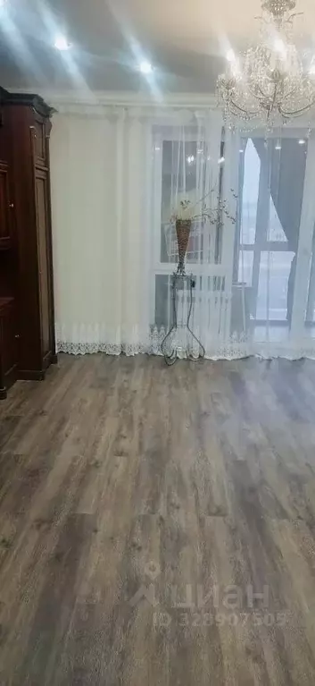 2-к кв. Астраханская область, Астрахань Бакинская ул., 90 (80.0 м) - Фото 2