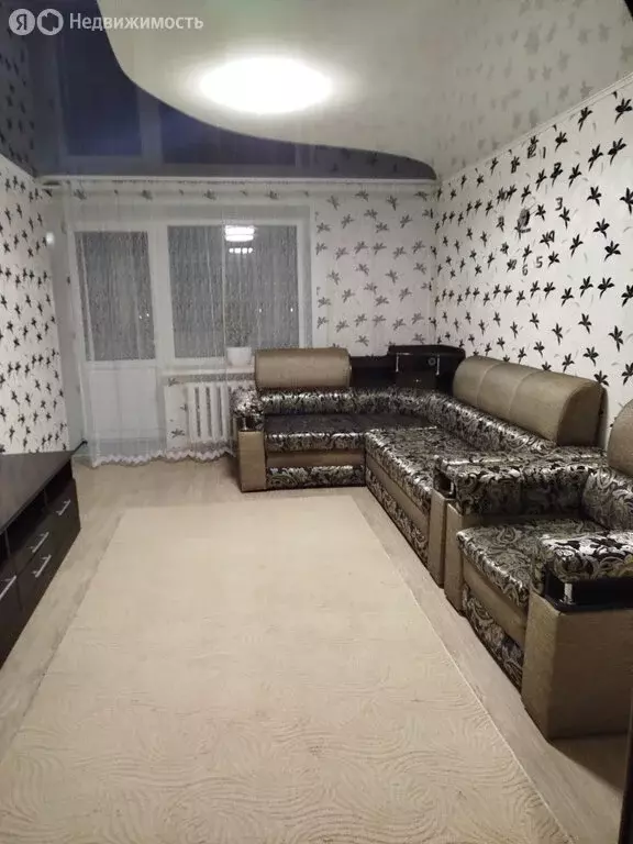 3-комнатная квартира: село Кандры, улица Матросова, 5 (58.7 м) - Фото 1