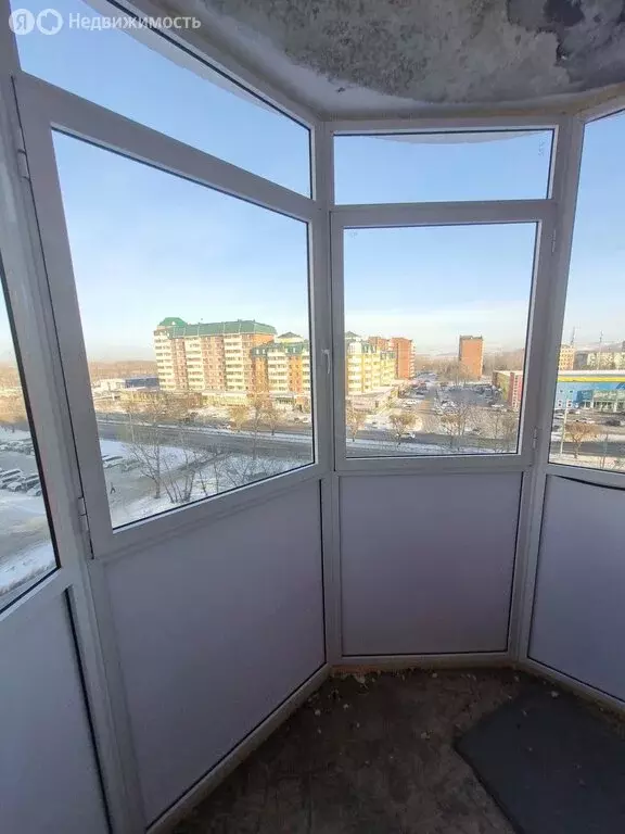 2-комнатная квартира: Абакан, проспект Дружбы Народов, 41А (68 м) - Фото 0
