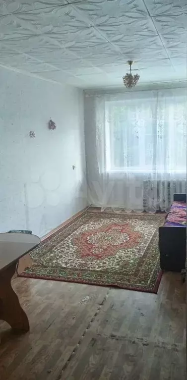 Комната 17 м в 3-к., 1/3 эт. - Фото 1