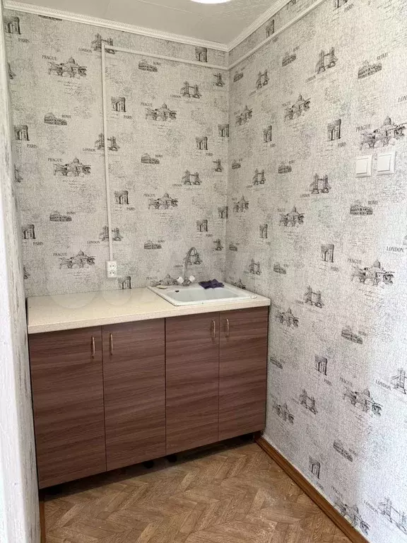 Комната 17,5 м в 9-к., 5/5 эт. - Фото 0