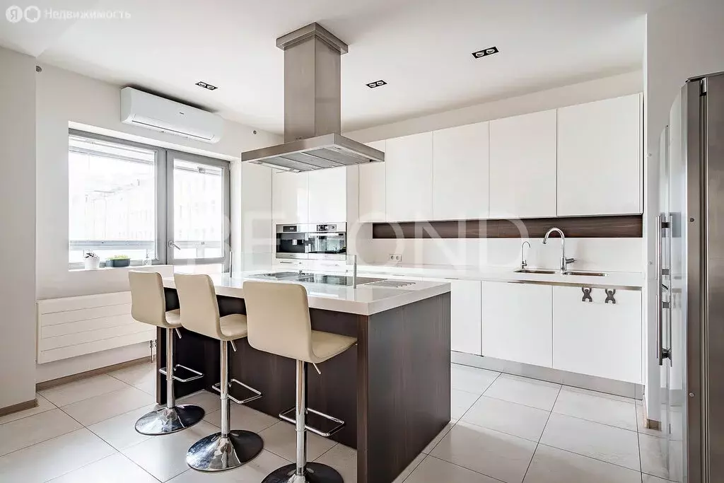 4-комнатная квартира: Санкт-Петербург, Корпусная улица, 9 (157.8 м) - Фото 1