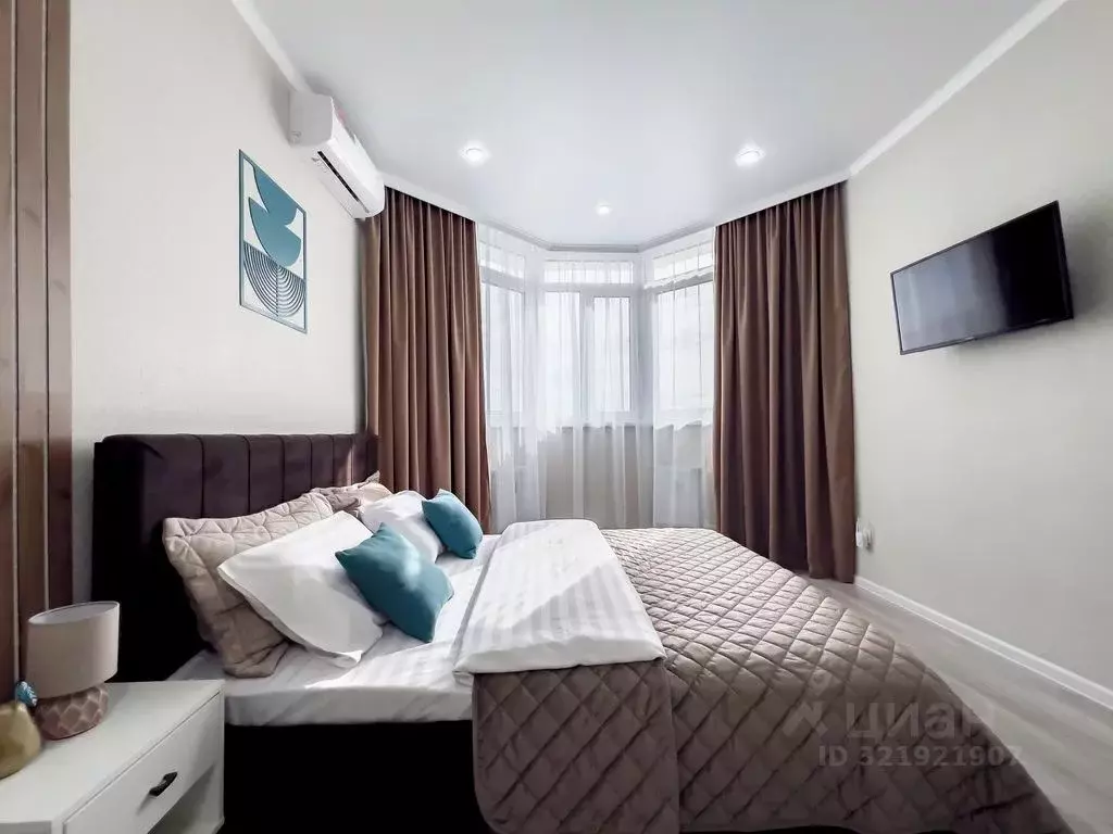 1-к кв. Оренбургская область, Оренбург ул. Фронтовиков, 8/3 (30.0 м) - Фото 1