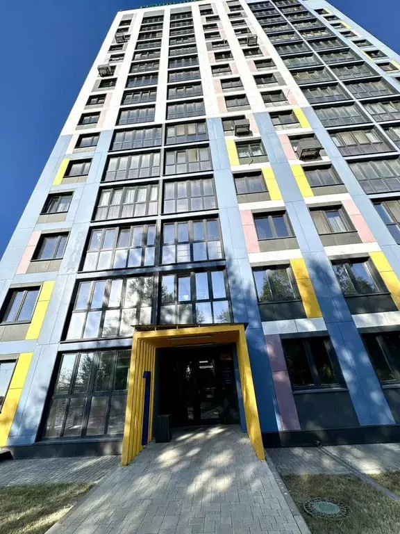 2-к. квартира, 71 м, 10/15 эт. - Фото 0